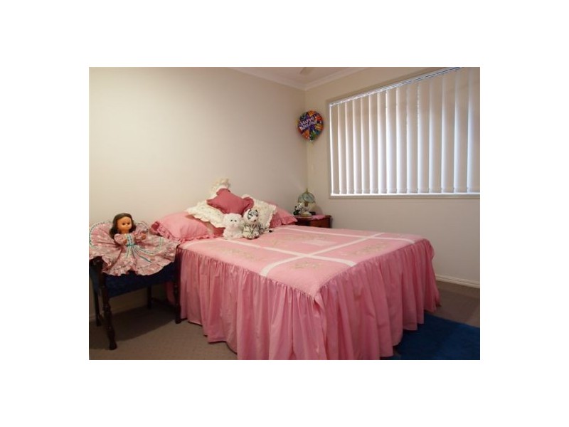 15 Alison Dr, Torquay QLD 4655