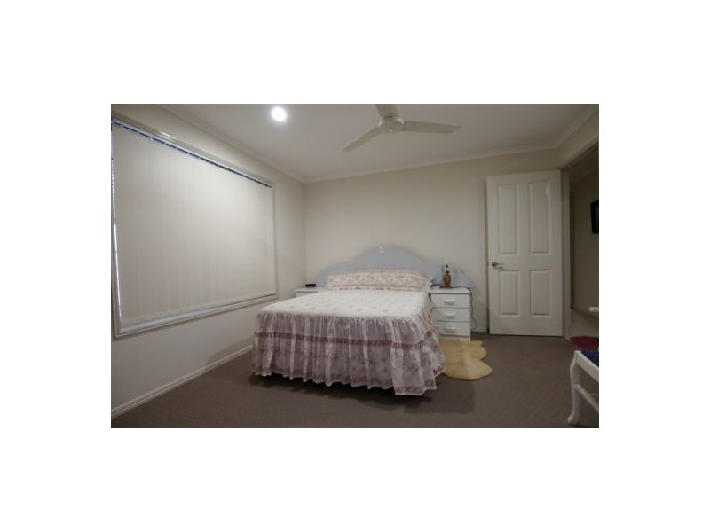 15 Alison Dr, Torquay QLD 4655