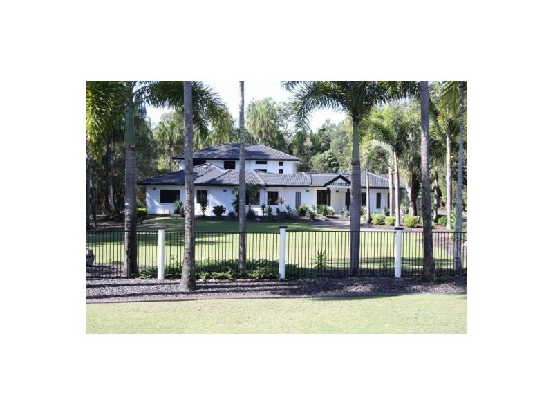 16 Palm Way, Dundowran Beach QLD 4655