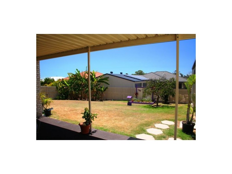 11 Bayswater Drive, Urraween QLD 4655