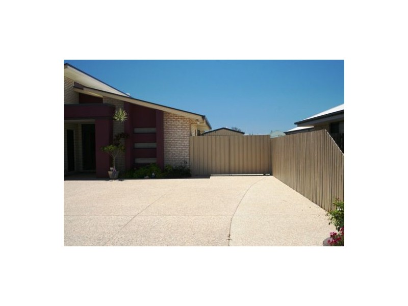 11 Bayswater Drive, Urraween QLD 4655