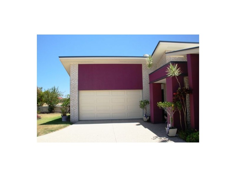 11 Bayswater Drive, Urraween QLD 4655