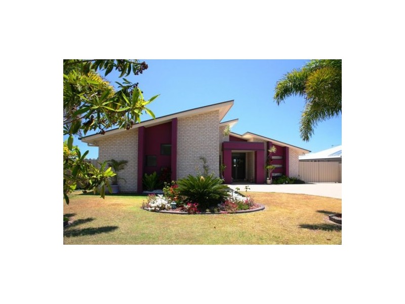 11 Bayswater Drive, Urraween QLD 4655