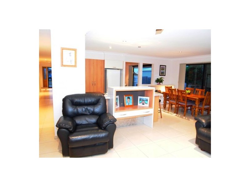 7 Kirriemuir Court, Kawungan QLD 4655