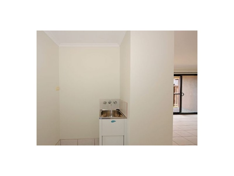 1/11 Lockerbie Court, Kawungan QLD 4655