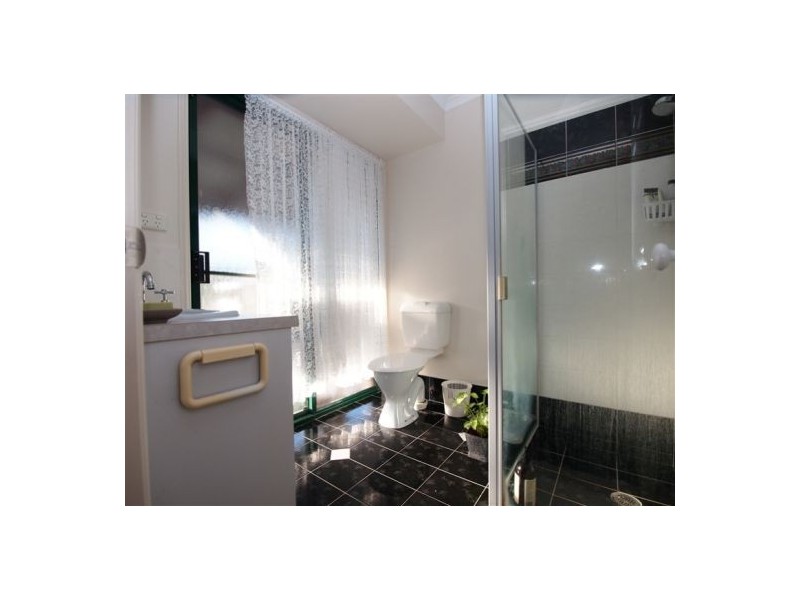 51 Kathleen Cres, Wondunna QLD 4655