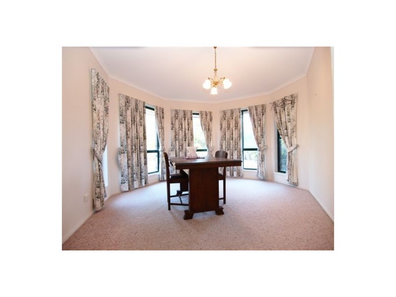 51 Kathleen Cres, Wondunna QLD 4655