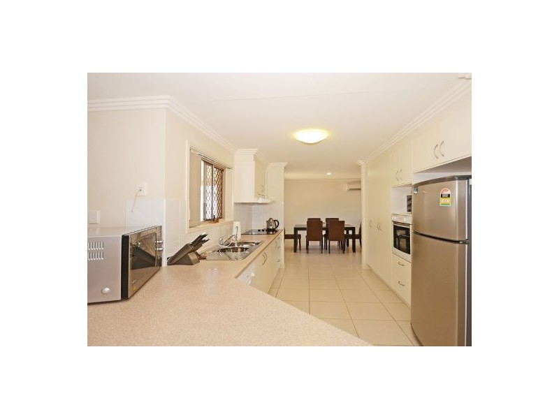 10 Chelsea Court, Urraween QLD 4655