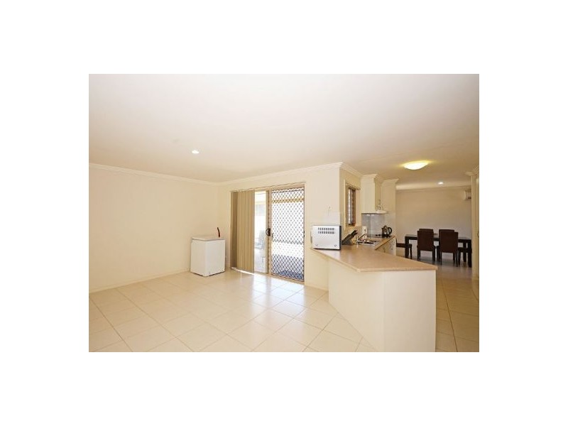 10 Chelsea Court, Urraween QLD 4655