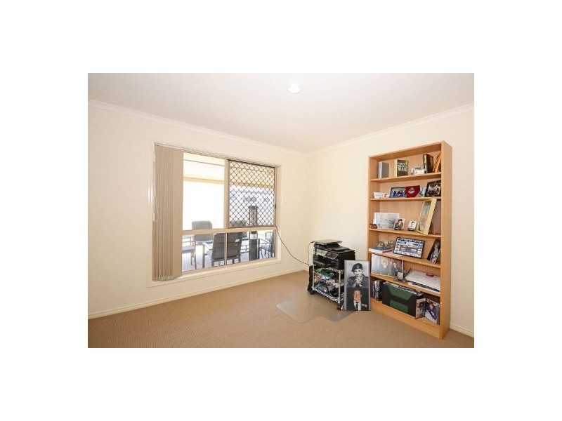 10 Chelsea Court, Urraween QLD 4655