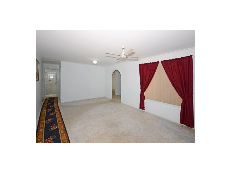 11 King Edward Court, Urangan QLD 4655