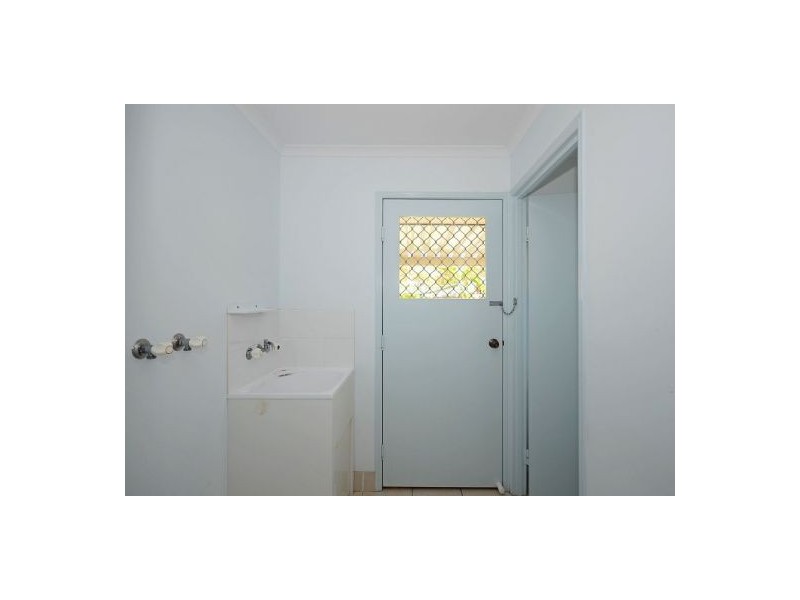 11 King Edward Court, Urangan QLD 4655