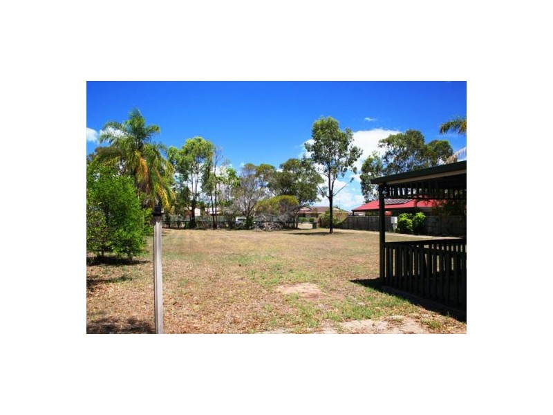 12 Chantilly Street, Urangan QLD 4655