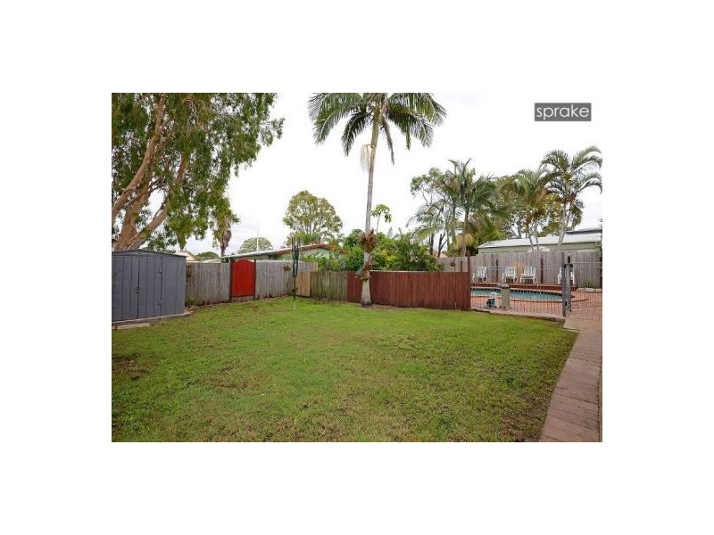 13 Paradise Street, Point Vernon QLD 4655