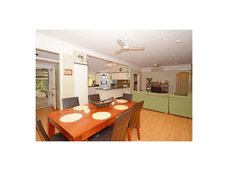 79 Chapel Road, Nikenbah QLD 4655