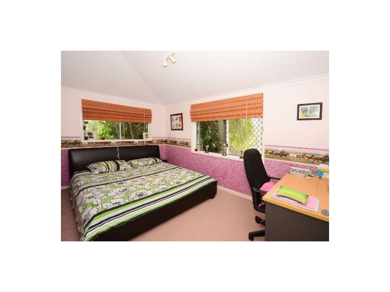 79 Chapel Road, Nikenbah QLD 4655