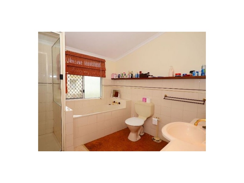 79 Chapel Road, Nikenbah QLD 4655