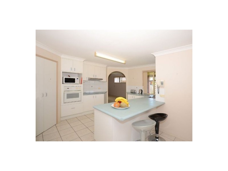 4 Elm Court, Kawungan QLD 4655