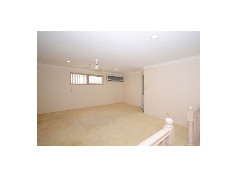 4 Elm Court, Kawungan QLD 4655