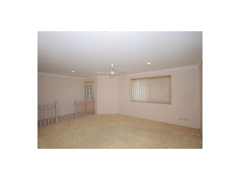 4 Elm Court, Kawungan QLD 4655