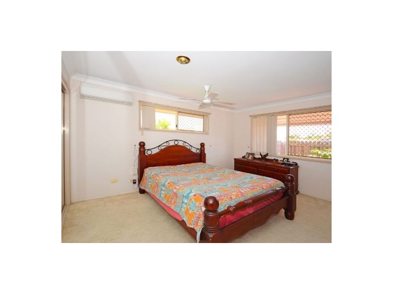 4 Elm Court, Kawungan QLD 4655