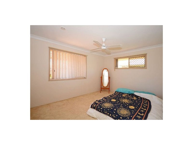 4 Elm Court, Kawungan QLD 4655
