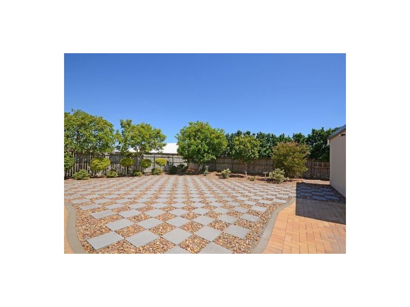 1 Pembridge Circuit, Urraween QLD 4655