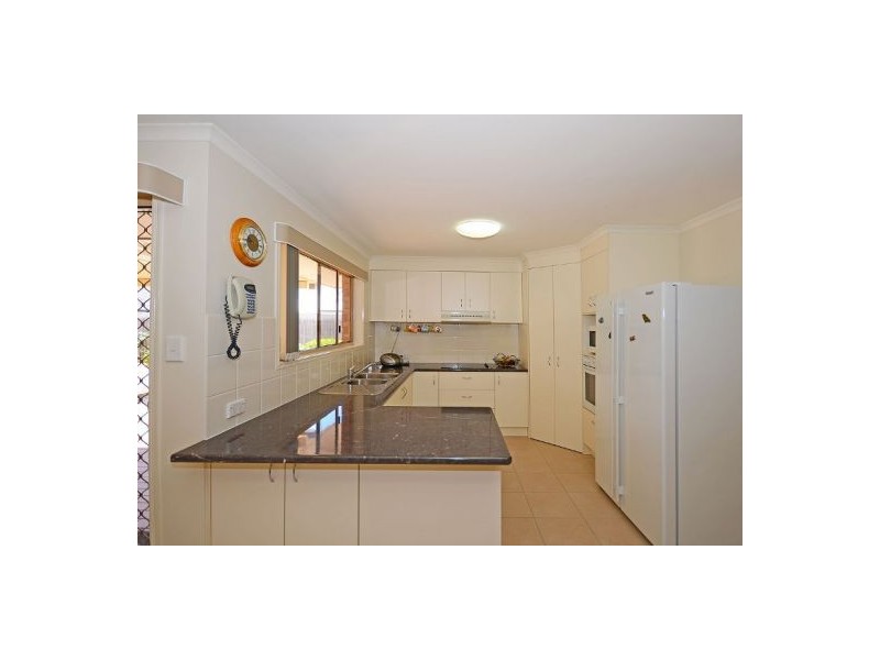1 Pembridge Circuit, Urraween QLD 4655