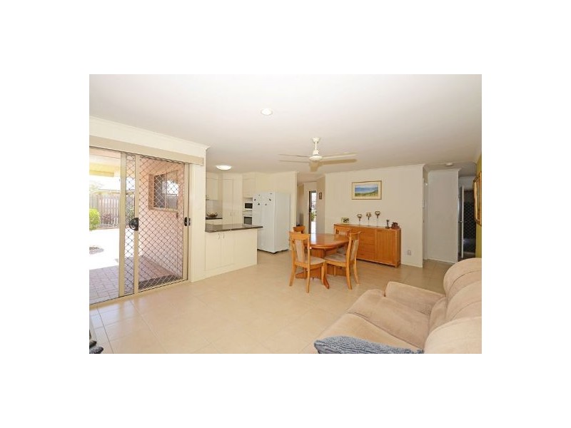 1 Pembridge Circuit, Urraween QLD 4655