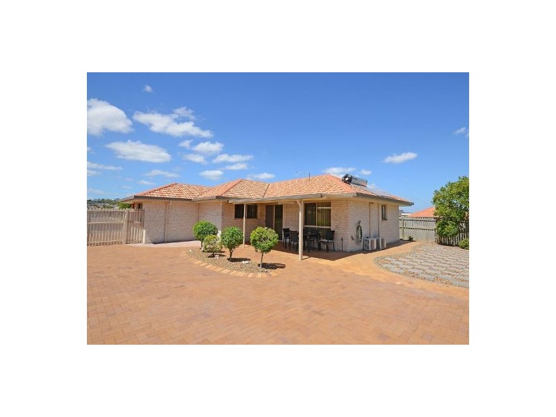 1 Pembridge Circuit, Urraween QLD 4655