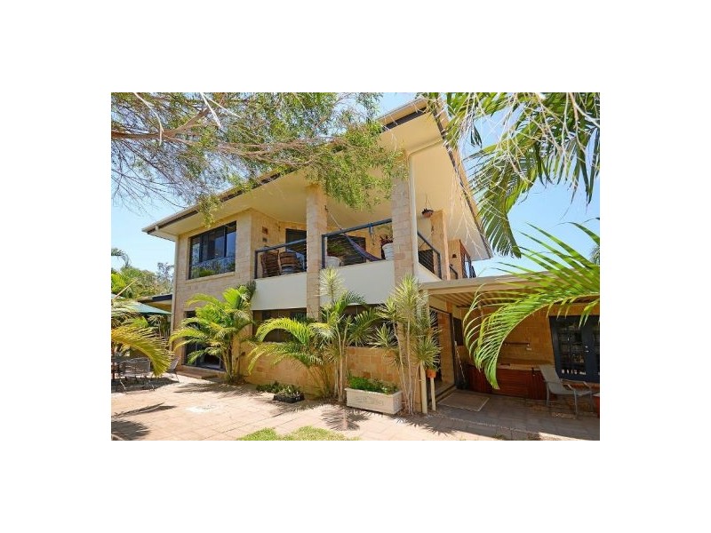 40 Pandanus Drive, Dundowran Beach QLD 4655