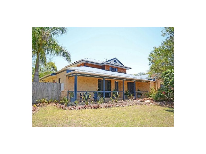 40 Pandanus Drive, Dundowran Beach QLD 4655