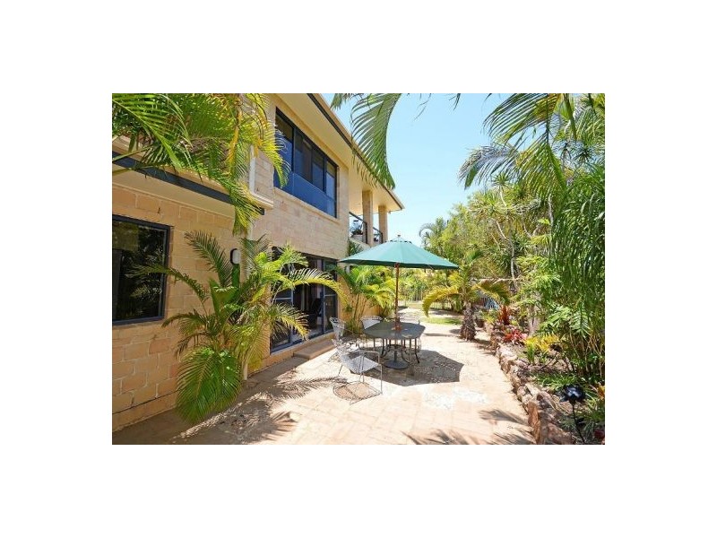 40 Pandanus Drive, Dundowran Beach QLD 4655