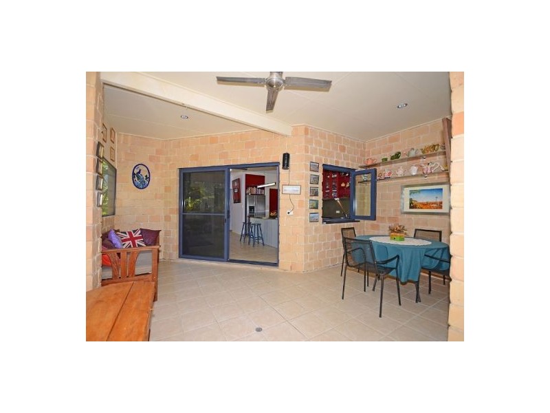 40 Pandanus Drive, Dundowran Beach QLD 4655