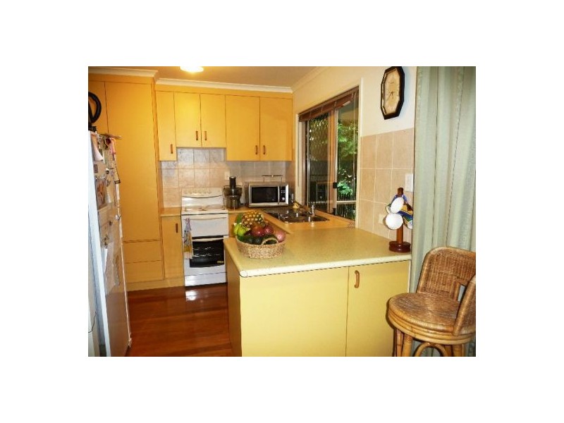 16b Richard Street, Urangan QLD 4655