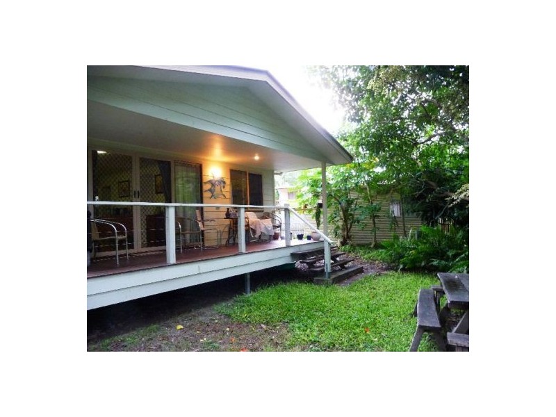 16b Richard Street, Urangan QLD 4655