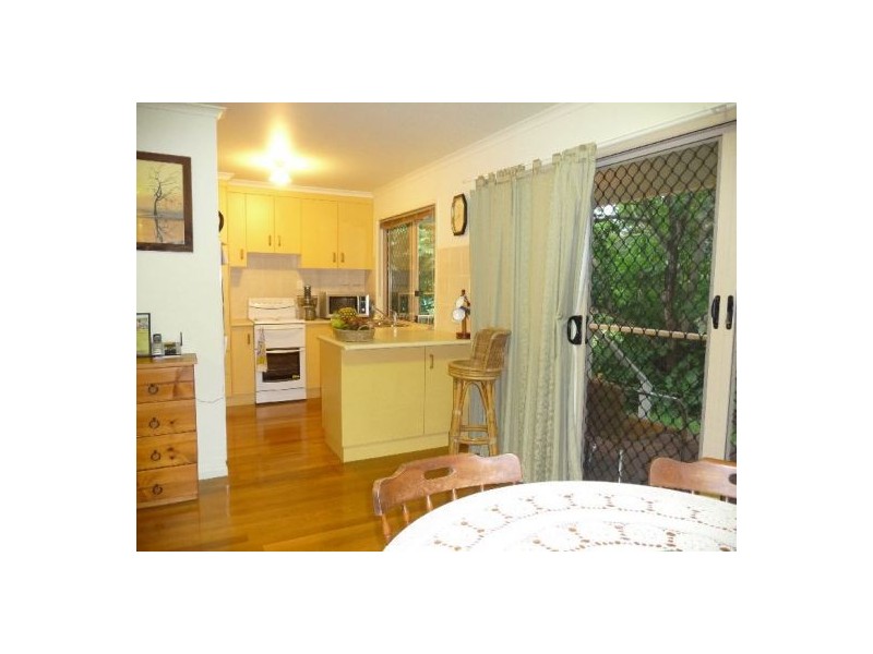 16b Richard Street, Urangan QLD 4655