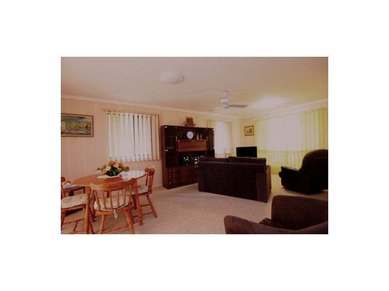 20 South St, Urangan QLD 4655