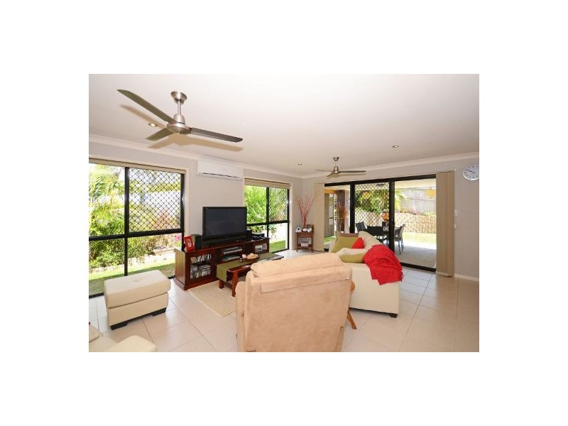 8/63 Mcliver Street, Pialba QLD 4655