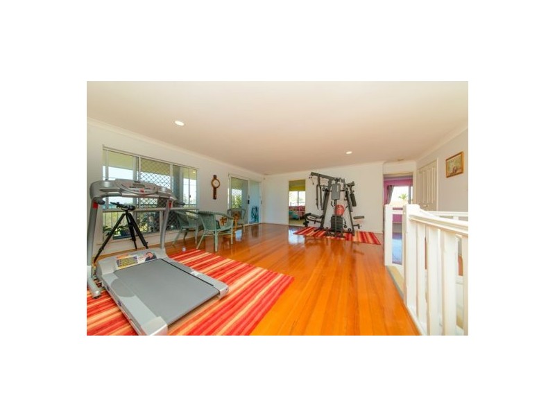 52 Esplanade, Point Vernon QLD 4655