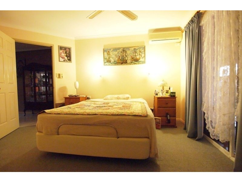 4 Kookaburra Drive, Eli Waters QLD 4655