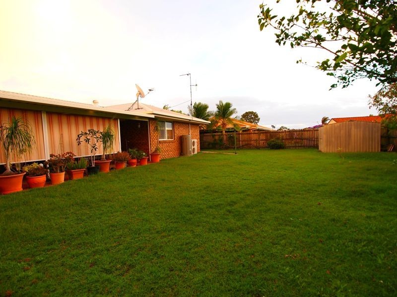 4 Kookaburra Drive, Eli Waters QLD 4655