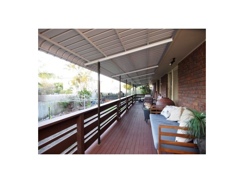 60 Hillcrest Ave, Scarness QLD 4655