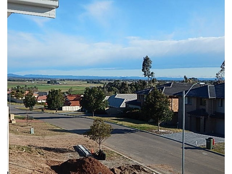 28 April Cct, Bolwarra Heights NSW 2320