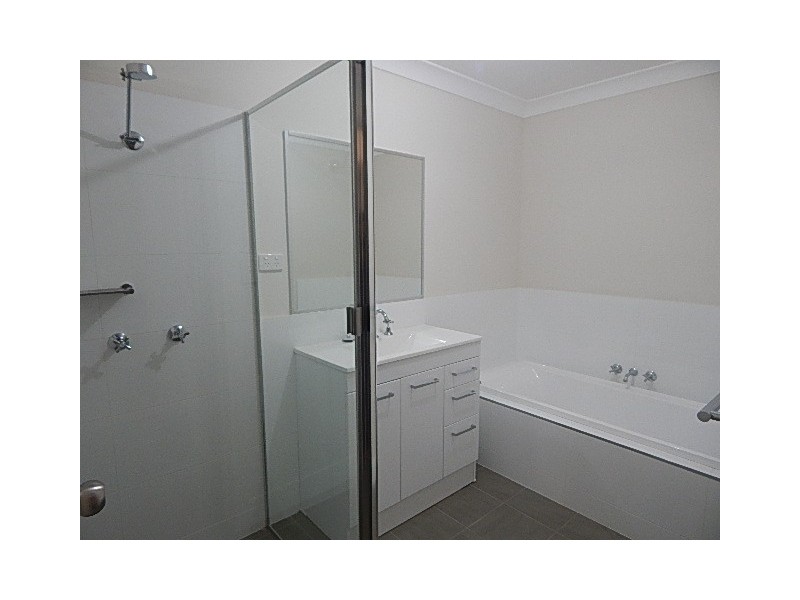 28a April Cct, Bolwarra Heights NSW 2320