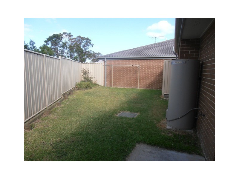 2/5 Quarter Sessions Road, Tarro NSW 2322