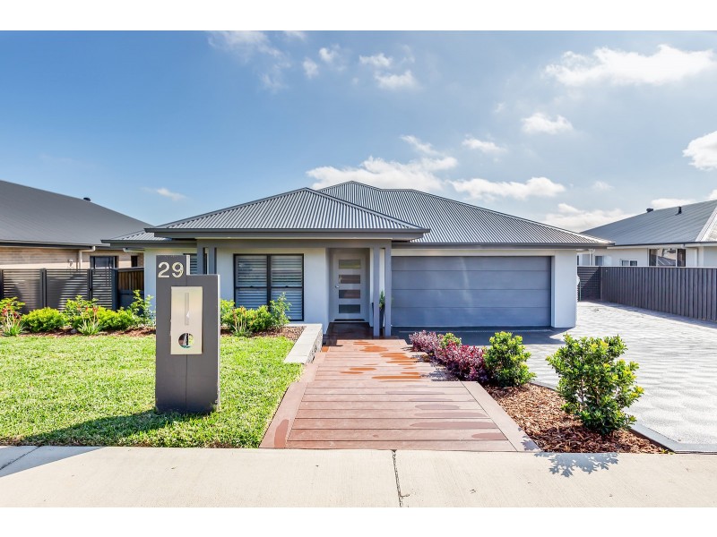 29 Pinchtail Street, Chisholm NSW 2322