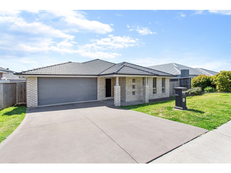 30 Grasshawk Drive, Chisholm NSW 2322