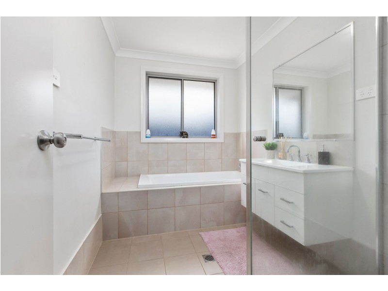 30 Grasshawk Drive, Chisholm NSW 2322