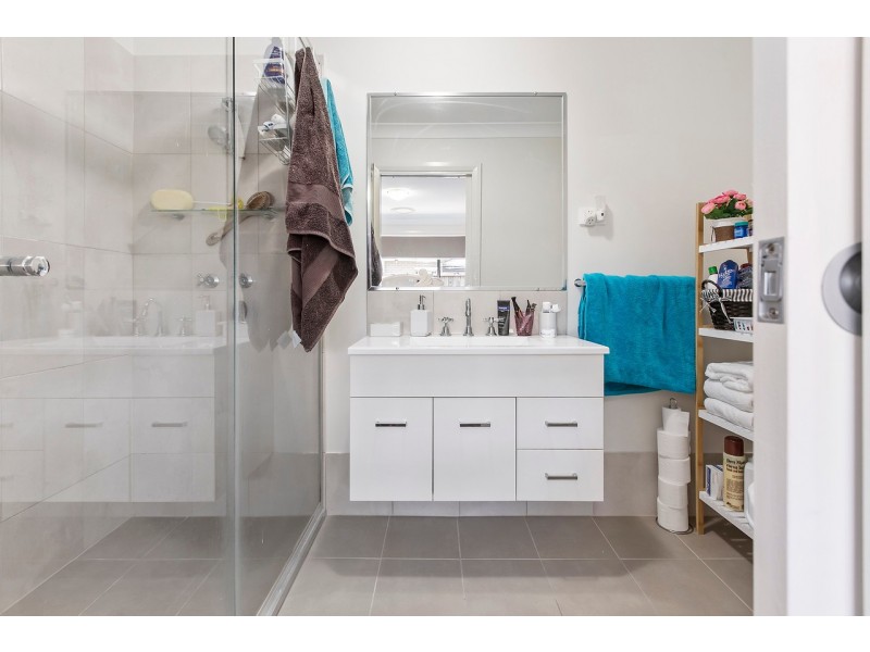 30 Grasshawk Drive, Chisholm NSW 2322